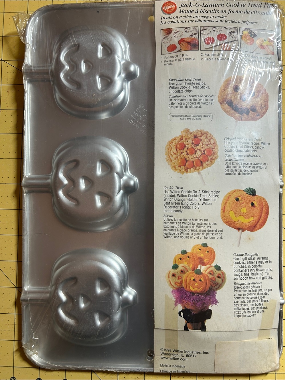 Wilton Silver Jack-O-Lantern Cookie Treat Pan